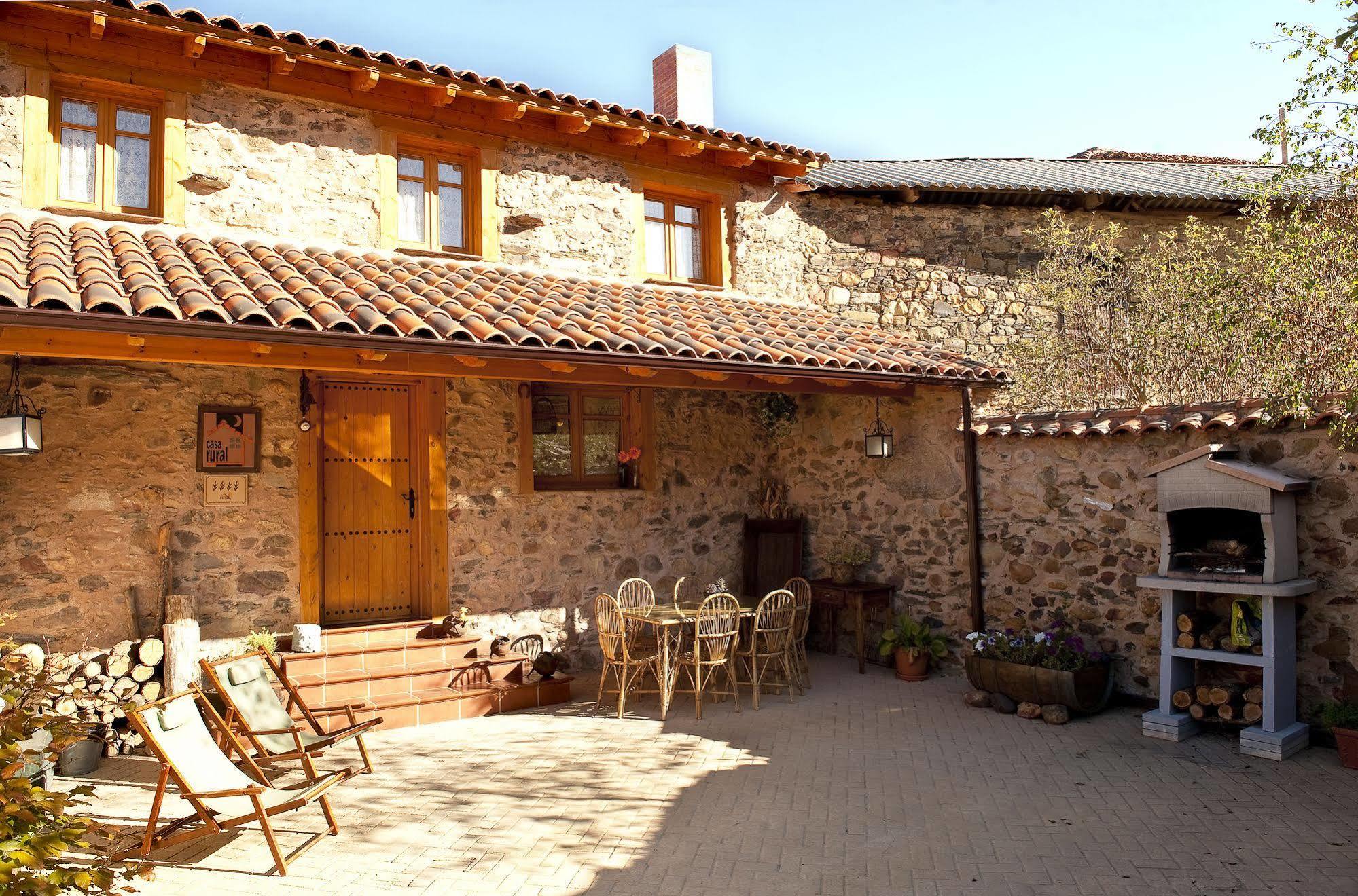 Casa Rural Entre Valles Benllera Exterior foto